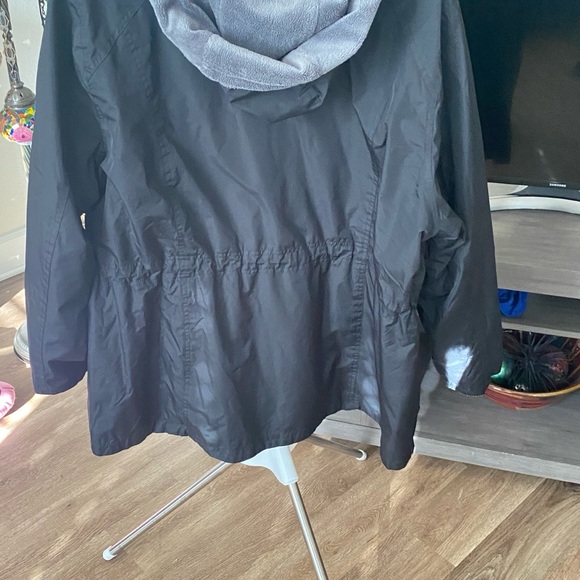 2/3X Fall/Winter/Spring Jacket/Revers-able. - Picture 10 of 15